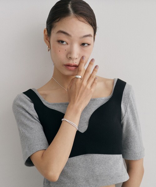 COCOSHNIK ONKITSCH(ココシュニックオンキッチュ)の「シルバー リッジドームリング(リング・レディース・クリア・14/12)」の6枚目の写真