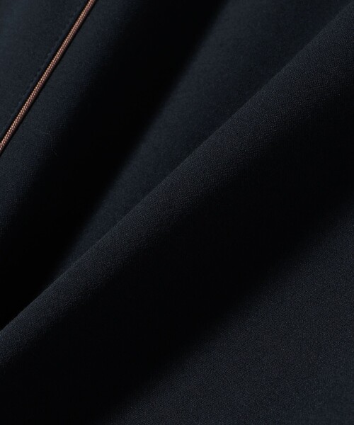 SHIPS(シップス)の「SHIPS Primary Navy Label:〈洗濯機可能〉サテン パイピング ジャージ パンツ(その他パンツ・レディース・グレー/ネイビー・ONE SIZE)」の12枚目の写真