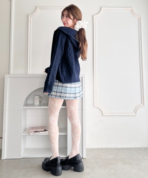 Loueme(ルエム)の「ケーブルニットダブルジップフーディ(カーディガン/ボレロ・レディース・グレー/ネイビー/アイボリー・FREE)」の17枚目の写真