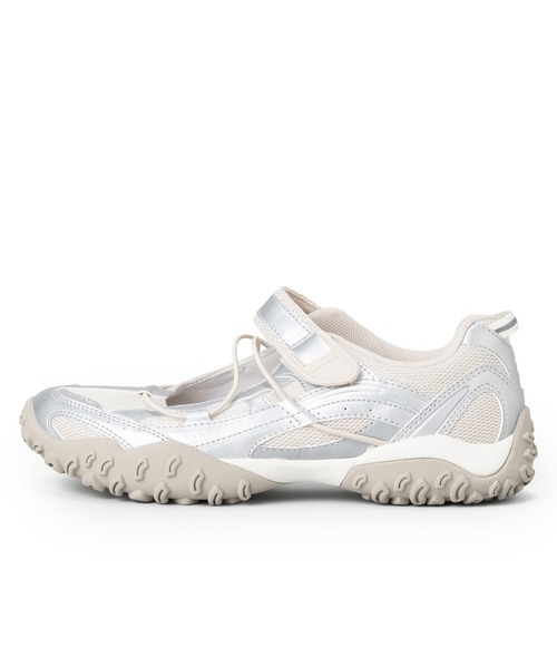 FILA(フィラ)の「FILA/フィラ メリージェーン ECHAPPE VC v2 エシャッペ FW0104389001/FW0104389031/FW0104389217(スニーカー・レディース・ホワイト×シルバー/ブラック×シルバー/ホワイト×ブラウン・23.5cm/25.0cm/24.0cm/23.0cm/24.5cm)」の2枚目の写真