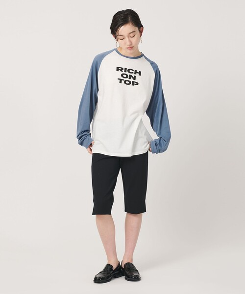 ER(イーアール)の「<ER>グラフィック ロングスリーブ Tシャツ(Tシャツ/カットソー・レディース・ライトブルー/ダークグリーン・FREE)」の2枚目の写真