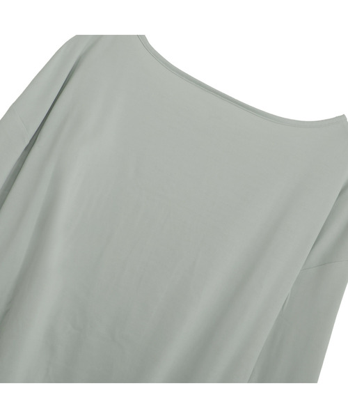 PUMA(プーマ)の「PUMA プーマ ウィメンズ ヨガ スタジオ 長袖 Tシャツ(Tシャツ/カットソー・レディース・ブラック/オフホワイト/ピンクベージュ・MEDIUM/LARGE/X-LARGE/SMALL)」の20枚目の写真