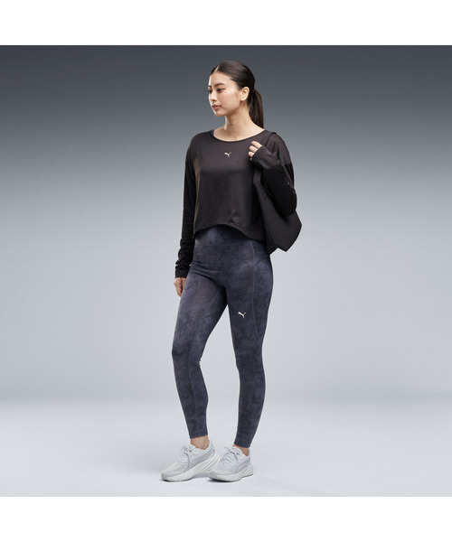 PUMA(プーマ)の「PUMA プーマ ウィメンズ ヨガ スタジオ 長袖 Tシャツ(Tシャツ/カットソー・レディース・ブラック/オフホワイト/ピンクベージュ・MEDIUM/LARGE/X-LARGE/SMALL)」の22枚目の写真