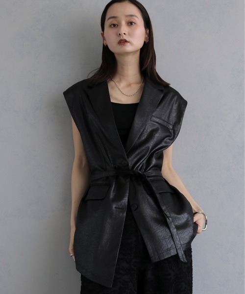 &g'aime(アンジェム)の「【&g'aime 】レザーライクベスト Leather Like Vest(ベスト・レディース・ブラウン/ブラック・FREE)」の2枚目の写真