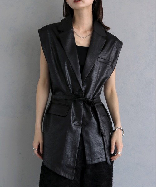 &g'aime(アンジェム)の「【&g'aime 】レザーライクベスト Leather Like Vest(ベスト・レディース・ブラウン/ブラック・FREE)」の4枚目の写真