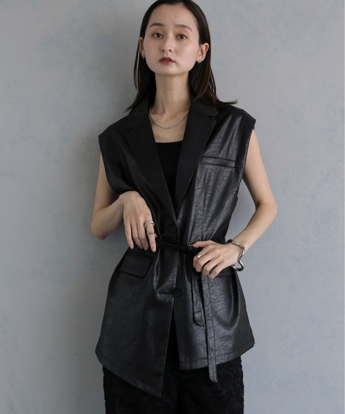 &g'aime(アンジェム)の「【&g'aime 】レザーライクベスト Leather Like Vest(ベスト・レディース・ブラウン/ブラック・FREE)」の3枚目の写真