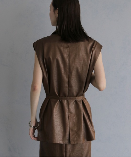 &g'aime(アンジェム)の「【&g'aime 】レザーライクベスト Leather Like Vest(ベスト・レディース・ブラウン/ブラック・FREE)」の20枚目の写真