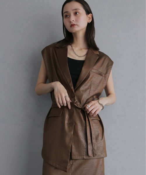 &g'aime(アンジェム)の「【&g'aime 】レザーライクベスト Leather Like Vest(ベスト・レディース・ブラウン/ブラック・FREE)」の16枚目の写真
