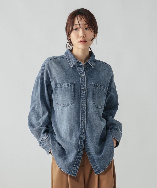 GLOBAL WORK(グローバルワーク)の「GOODデニムシャツ長袖/798072(シャツ/ブラウス・レディース・チャコールグレー/ブルー系その他6/サックスブルー・FREE)」の3枚目の写真