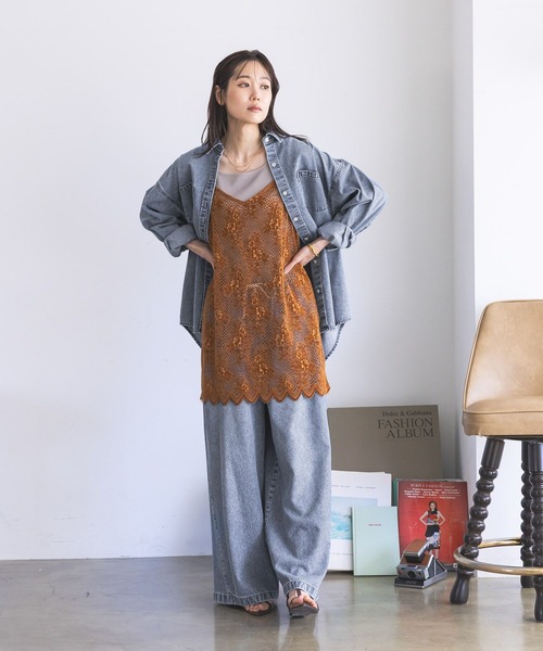GLOBAL WORK(グローバルワーク)の「GOODデニムシャツ長袖/798072(シャツ/ブラウス・レディース・チャコールグレー/ブルー系その他6/サックスブルー・FREE)」の5枚目の写真
