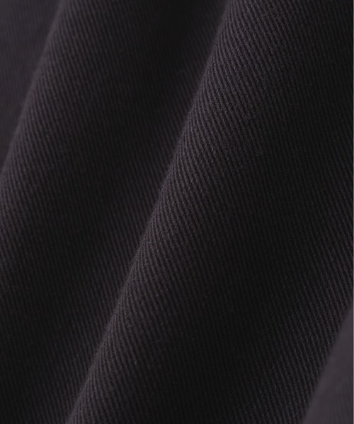 Y（ワイ）の「Ｙ /  [UNISEX] ORGANIC COTTON TENCEL CHINO TROUSERS（チノパンツ・メンズ・ブラック/ネイビー・MEDIUM/LARGE）」の18枚目の写真