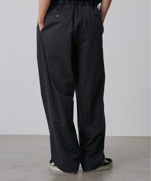 Y（ワイ）の「Ｙ /  [UNISEX] ORGANIC COTTON TENCEL CHINO TROUSERS（チノパンツ・メンズ・ブラック/ネイビー・MEDIUM/LARGE）」の19枚目の写真