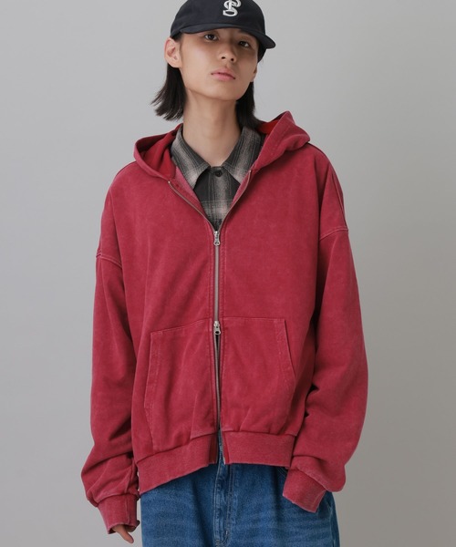LAKOLE(ラコレ)の「ピグメントZIPフーディー / 819716(パーカー・メンズ・ブルー/レッド/ブラック・MEDIUM/LARGE)」の3枚目の写真