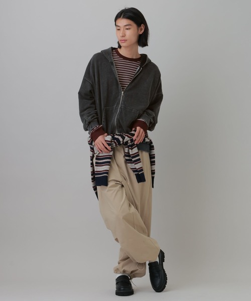 LAKOLE(ラコレ)の「ピグメントZIPフーディー / 819716(パーカー・メンズ・ブルー/レッド/ブラック・MEDIUM/LARGE)」の4枚目の写真