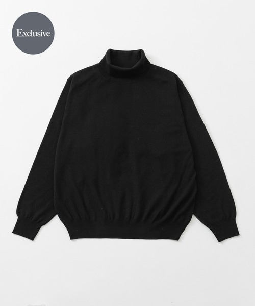 crepuscule(クレプスキュール)の「『別注』crepuscule×URBAN RESEARCH ハイゲージタートル(ニット/セーター・メンズ・ブルー/ブラック/イエロー/グレー/パープル/ベージュ・2/1)」の1枚目の写真