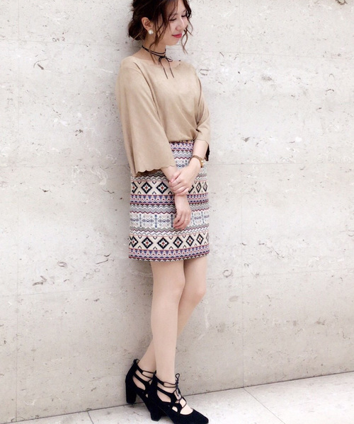 archives（アルシーヴ）の「ジャガード　タイトスカート（スカート・レディース・オフホワイト/ネイビー・MEDIUM）」の11枚目の写真