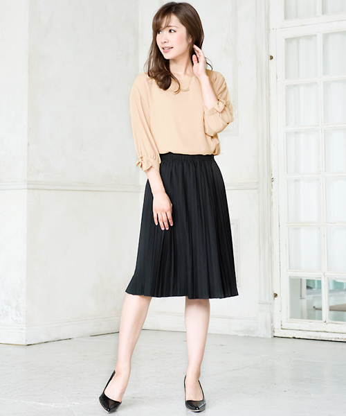 Pierrot（ピエロ）の「袖リボンシフォンブラウス（シャツ/ブラウス・レディース・ネイビー/オフホワイト/カーキ/ピンクベージュ・M/L）」の14枚目の写真