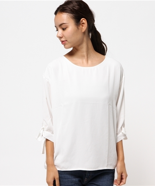 Pierrot（ピエロ）の「袖リボンシフォンブラウス（シャツ/ブラウス・レディース・ネイビー/オフホワイト/カーキ/ピンクベージュ・M/L）」の8枚目の写真