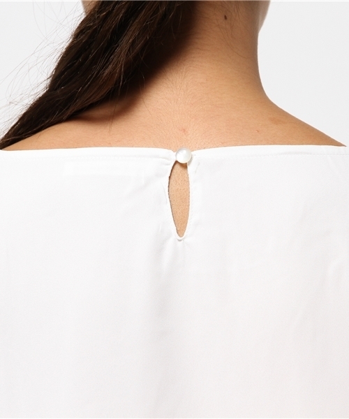 Pierrot（ピエロ）の「袖リボンシフォンブラウス（シャツ/ブラウス・レディース・ネイビー/オフホワイト/カーキ/ピンクベージュ・M/L）」の12枚目の写真