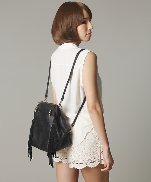 ROSE BUD（ローズバッド）の「(ROSE BUD)LEATHER FRINGE SMALL BAG 【VERY掲載】（ショルダーバッグ・レディース・ブラック/キャメル/ブラウン/レッド/ブルー/レッド系その他/ゴールド系その他/バーガンディー/アイボリー/ピンク/グリーン・ONE SIZE）」の19枚目の写真
