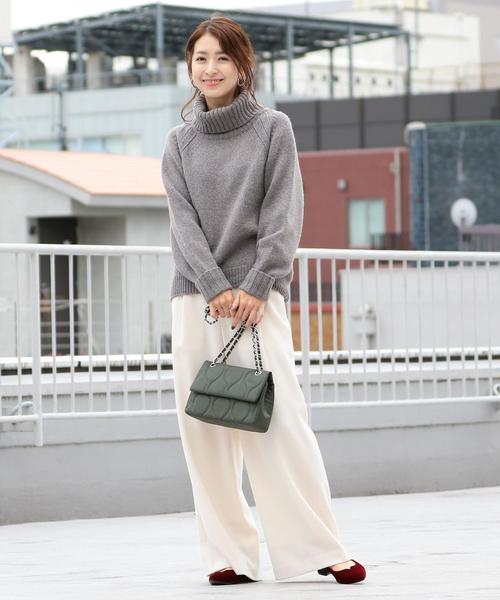 BEAUTY&YOUTH UNITED ARROWS(ビューティーアンドユースユナイテッドアローズ)の「BY∴ サキソニータックワイドパンツ ◆(その他パンツ・レディース・オフホワイト/ブラック/ダークグレー/ライトピンク/レッド・SMALL/MEDIUM/LARGE)」の8枚目の写真