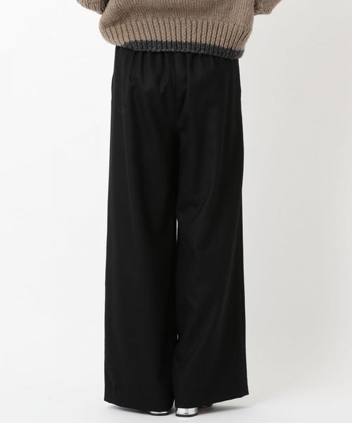 BEAUTY&YOUTH UNITED ARROWS(ビューティーアンドユースユナイテッドアローズ)の「BY∴ サキソニータックワイドパンツ ◆(その他パンツ・レディース・オフホワイト/ブラック/ダークグレー/ライトピンク/レッド・SMALL/MEDIUM/LARGE)」の18枚目の写真