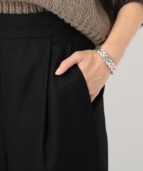 BEAUTY&YOUTH UNITED ARROWS(ビューティーアンドユースユナイテッドアローズ)の「BY∴ サキソニータックワイドパンツ ◆(その他パンツ・レディース・オフホワイト/ブラック/ダークグレー/ライトピンク/レッド・SMALL/MEDIUM/LARGE)」の11枚目の写真