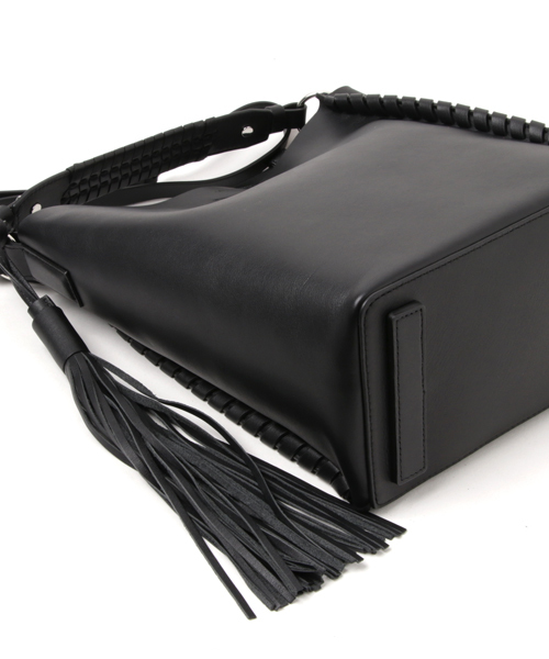 ALLSAINTS(オールセインツ)の「KEPI SHOULDER BAG | 2WAYショルダーバッグ(ショルダーバッグ・レディース・ブラック/レッド・ONE SIZE)」の6枚目の写真
