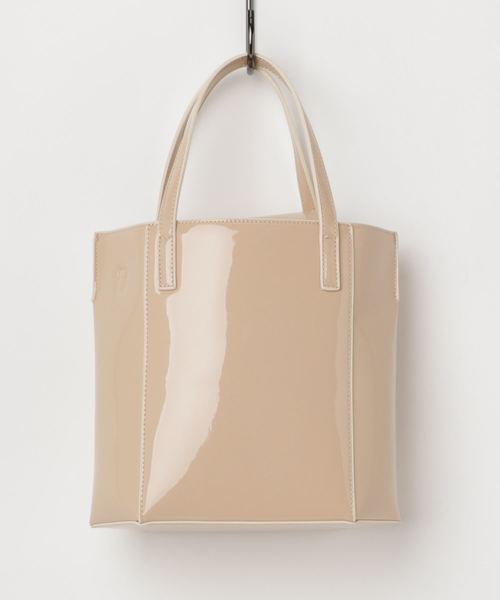 koe（コエ）の「【雑誌掲載商品】エナメル2WAYバッグ（ハンドバッグ・レディース・イエロー/ブラック/ベージュ・FREE）」の2枚目の写真