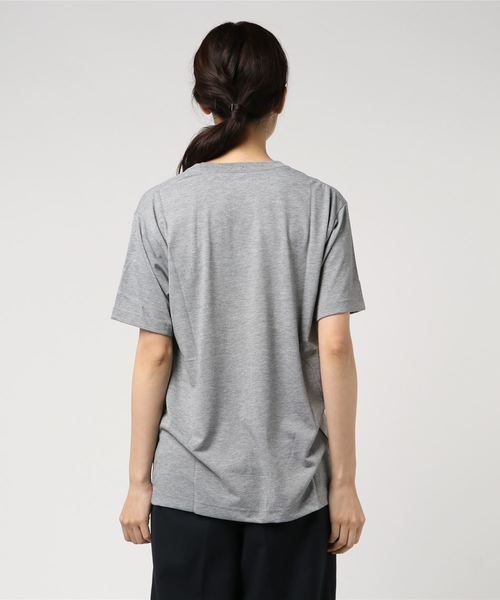 HELLY HANSEN(ヘリーハンセン)の「ヘリーハンセン ウィメンズグラフィックTシャツ / ショートスリーブヘリーベアティー(Tシャツ/カットソー・レディース・ホワイト/ミックスグレー/ブルー/ダークブルー・LARGE/MEDIUM)」の6枚目の写真