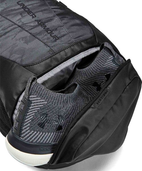 UNDER ARMOUR(アンダーアーマー)の「メンズ バックパック / ハッスル3 0(バックパック/リュック・メンズ・ブラック/ネイビー/グレー/ピンク/インディゴブルー/カモフラージュ/グレー系カモフラージュ・ONESIZE)」の13枚目の写真