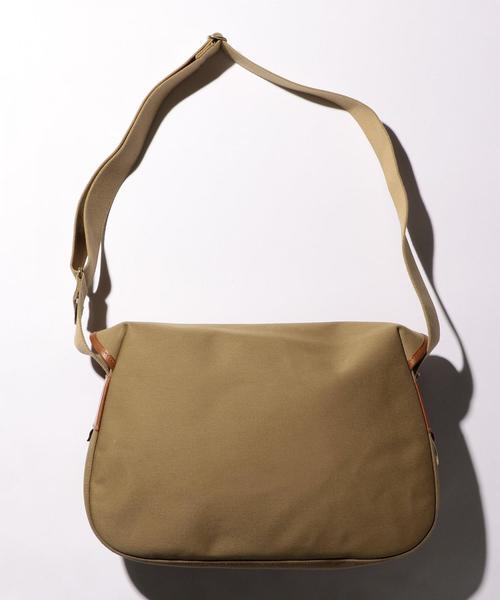 BRADY（ブレディー）の「＜Brady＞ ARIEL TROUT/バッグ（ショルダーバッグ・メンズ・ベージュ・FREE）」の6枚目の写真