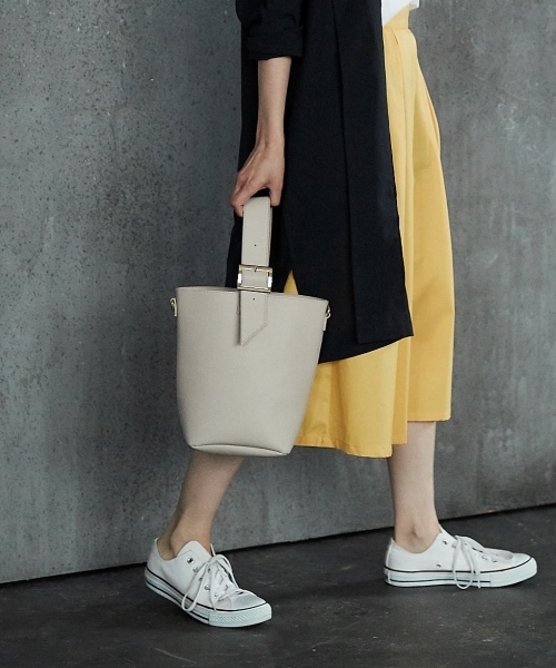 AMERICAN HOLIC（アメリカンホリック）の「2WAYバケツバッグ（ショルダーバッグ・レディース・ホワイト/ブラック/グレー・FREE）」の3枚目の写真