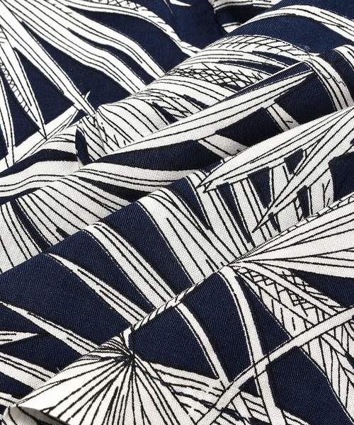 MinoriTY（マイノリティ）の「リーフ柄ＢＩＧシルエットドレープガウン（カーディガン/ボレロ・メンズ・ブラック/マスタード/ブルー系その他/ブルー系その他2・FREE）」の13枚目の写真