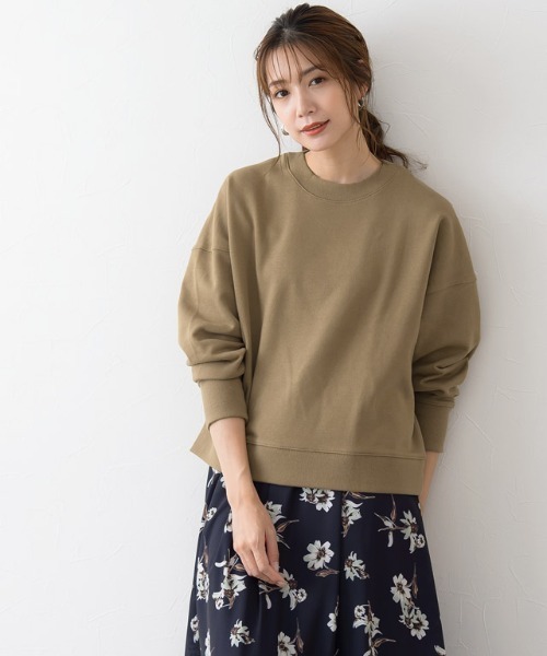 Pierrot(ピエロ)の「スウェットプルオーバー(スウェット・レディース・ブラック/ネイビー/アイボリー/杢グレー/チャコール/ベージュ系その他・M/L)」の7枚目の写真