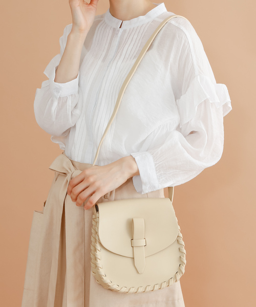 MERLOT（メルロー）の「２WAYウエスタンショルダーバッグ3141（ショルダーバッグ・レディース・ブラック/ベージュ/アイボリー・FREE）」の2枚目の写真