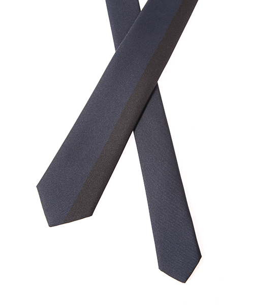 極美品■MARNI　マルニ　ネクタイ　ウール系 グレー×ブラック　ナロータイ 極美品□MARNI マルニ ネクタイ ウール系 グレー×ブラック ナロータイ