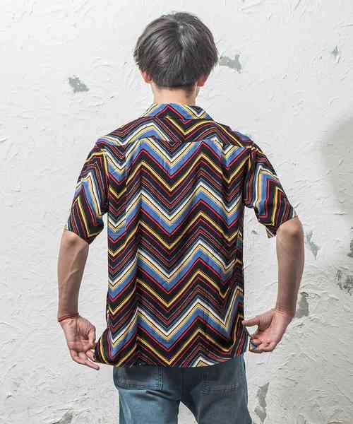 MinoriTY（マイノリティ）の「総柄オープンカラーシャツ 開襟シャツ（シャツ/ブラウス・メンズ・レッド/イエロー/ブルー/ストライプ・L/M）」の7枚目の写真