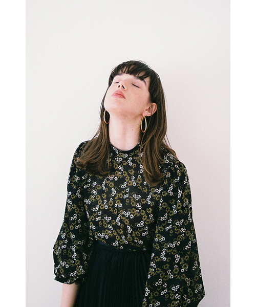 CLANE（クラネ）の「CROWD FLOWER TOPS（Tシャツ/カットソー）」 - WEAR