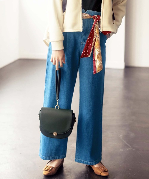 GeeRA(ジーラ)の「スカーフベルト付ストレートデニムパンツ(デニムパンツ・レディース・インディゴブルー/ブルー・MEDIUM/LARGE/XX-LARGE/X-LARGE)」の2枚目の写真