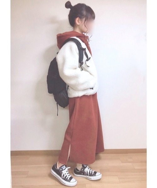 SUGAR BISKET（シュガービスケット）の「裏起毛フードパーカー（ワンピース・レディース・チャコールグレー/ブラック/アイボリー/チョコ/テラコッタ・フリー）」の20枚目の写真