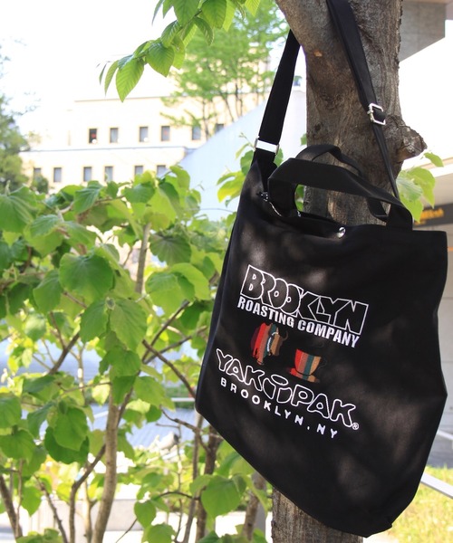 YAKPAK（ヤックパック）の「【YAK PAK】コットンキャンバストートバック / ショルダーバック（トートバッグ・レディース・ホワイト系その他2/ホワイト系その他/ブラック系その他2/ブラック系その他・FREE）」の4枚目の写真