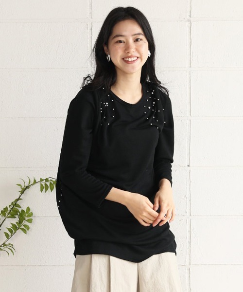 Bou Jeloud(ブージュルード)の「コクーンシルエット ビジューチュニック(Tシャツ/カットソー・レディース・グレー/レッド/ブラック/ネイビー・FREE)」の2枚目の写真