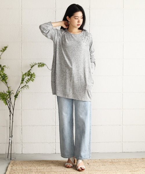 Bou Jeloud(ブージュルード)の「コクーンシルエット ビジューチュニック(Tシャツ/カットソー・レディース・グレー/レッド/ブラック/ネイビー・FREE)」の6枚目の写真