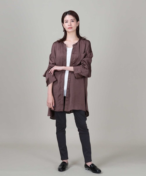 HONEYSUCKLE ROSE（ハニーサックルローズ）の「【HONEYSUCKLE ROSE】バンドカラーサテンシャツ（シャツ/ブラウス・レディース・オフホワイト/ブラウン/グレー・M/L）」の11枚目の写真