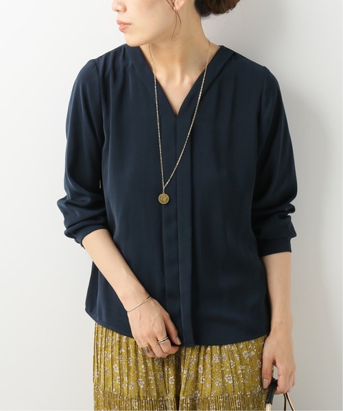 B.C STOCK（ベーセーストック）の「Vネックベネシャンブラウス（シャツ/ブラウス・レディース・ベージュ/ネイビー/アイボリー・FREE）」の3枚目の写真