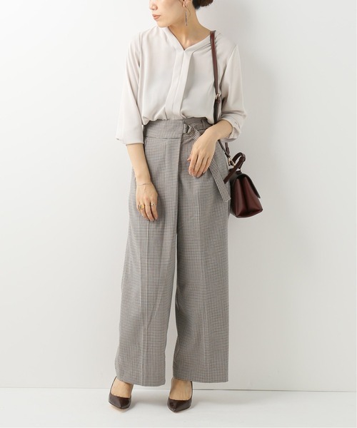 B.C STOCK（ベーセーストック）の「Vネックベネシャンブラウス（シャツ/ブラウス・レディース・ベージュ/ネイビー/アイボリー・FREE）」の4枚目の写真