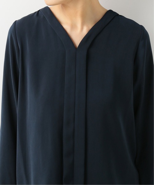 B.C STOCK（ベーセーストック）の「Vネックベネシャンブラウス（シャツ/ブラウス・レディース・ベージュ/ネイビー/アイボリー・FREE）」の10枚目の写真