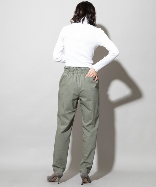 Munich（ミューニック）の「ハイパワーストレッチ シャーリングテーパードパンツ(セットアップ可)（その他パンツ・レディース・ブラック/ネイビー/カーキ/ナチュラル・S/M/XS）」の21枚目の写真