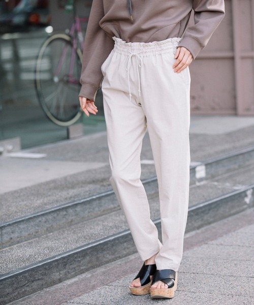 Munich（ミューニック）の「ハイパワーストレッチ シャーリングテーパードパンツ(セットアップ可)（その他パンツ・レディース・ブラック/ネイビー/カーキ/ナチュラル・S/M/XS）」の15枚目の写真